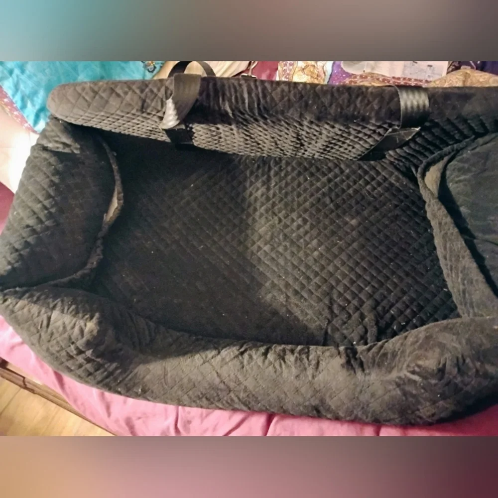 Black Quilted Large Dog Booster Carsrat for Travel